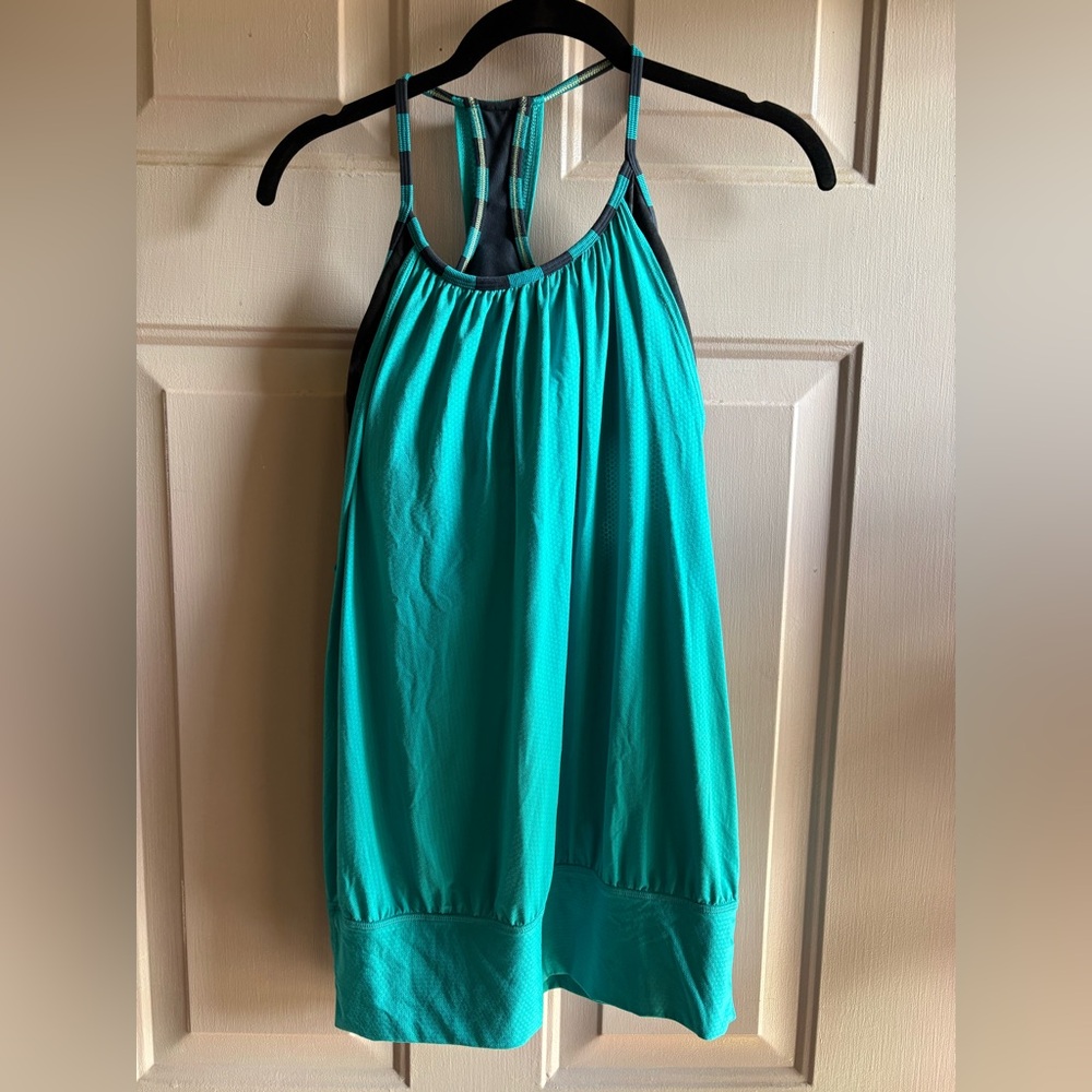Bundle of 2 -Lululemon Tank Tops
